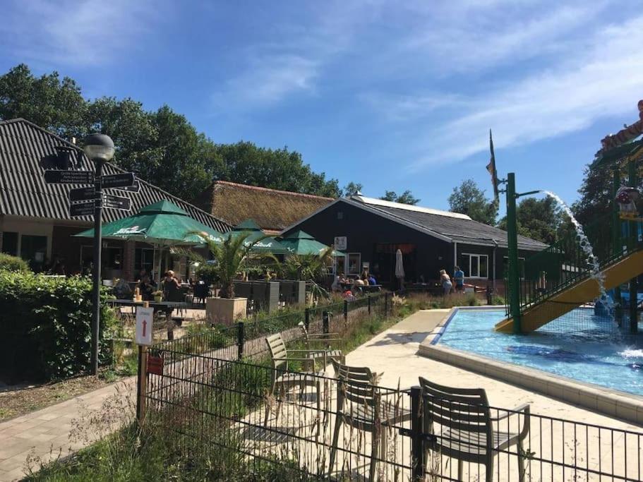 Camping De Pallegarste Chalet 119 Marienberg Zewnętrze zdjęcie